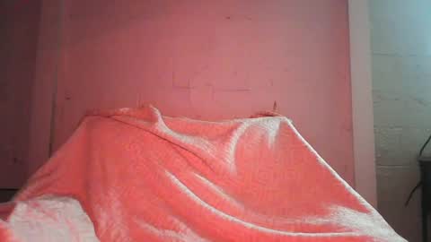 Snapshot of emberjoywoods chatting on 09.29.25 Empress Ember online show from 09.29.25