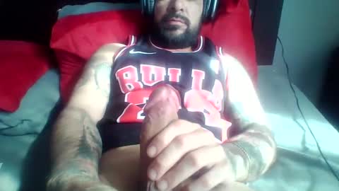 Snapshot of emecuatro20 chatting on 10.17.25 emecuatro20 online show from 10.17.25