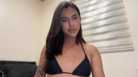 EMELY online show from 08.04.26