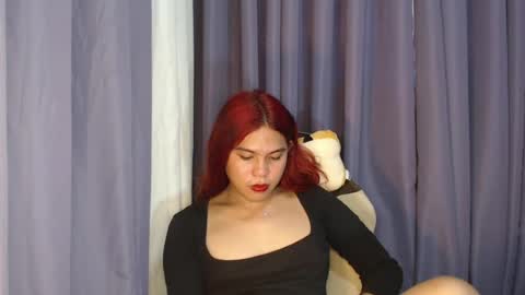 Snapshot of emere_kai_24xxx chatting on 07.05.26 Chelle dont forget to folloe me and thumps up online show from 07.05.26