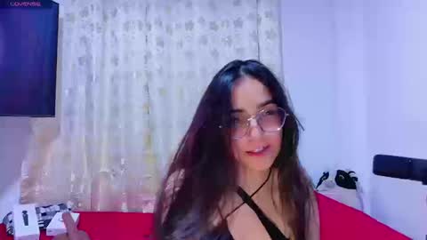 Snapshot of emi_roberts chatting on 09.20.25 Emmily Roberts online show from 09.20.25