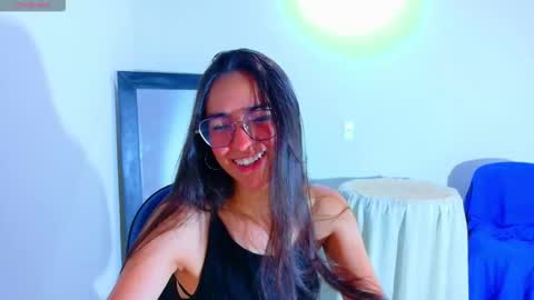 Snapshot of emi_roberts chatting on 10.21.25 Emmily Roberts online show from 10.21.25