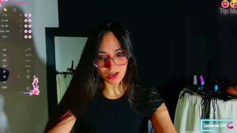 Snapshot of emi_roberts chatting on 10.22.25 Emmily Roberts online show from 10.22.25