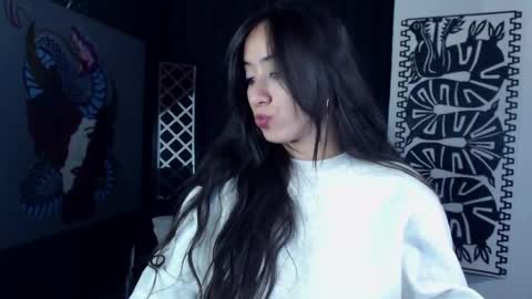 Snapshot of emiantonella_ chatting on 02.22.25 Antonella online show from 02.22.25