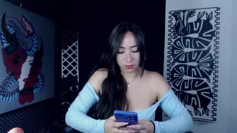 Snapshot of emiantonella_ chatting on 03.01.25 Antonella online show from 03.01.25