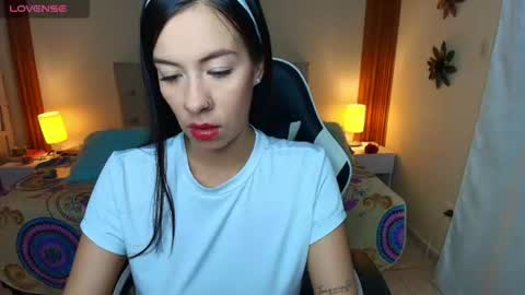 emiily_skinny online show from 07.12.26