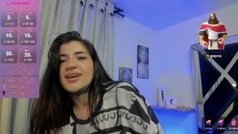 emilayton_ online show from 12.09.24