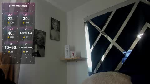 emilayton_ online show from 01.14.25