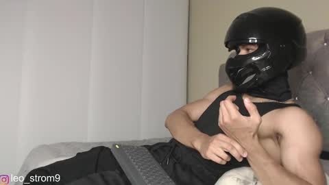 emile_239 online show from 02.25.25