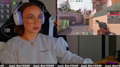 Snapshot of emili1_bc chatting on 01.16.25 Emili online show from 01.16.25