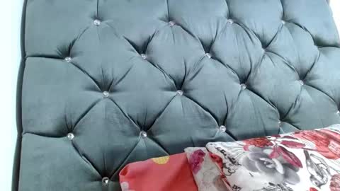 emili riders online show from 02.15.25