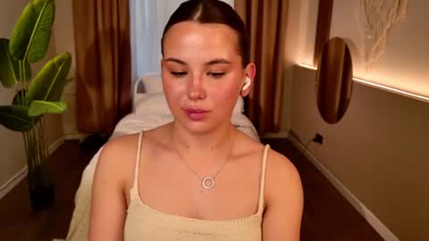 emilia_dream online show from 06.19.26