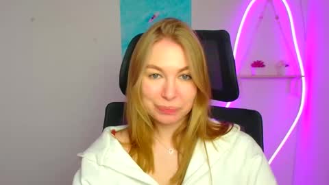 Emilia online show from 03.21.26