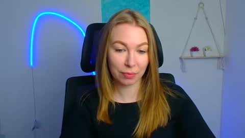 Emilia online show from 04.16.26