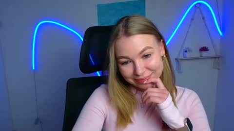Snapshot of emilia_ilia chatting on 05.01.26 Emilia online show from 05.01.26