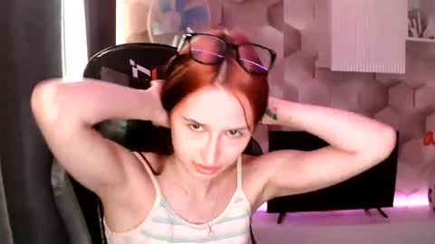 Snapshot of emilia_jack_carvel chatting on 07.20.26 emilia_jack_carvel online show from 07.20.26