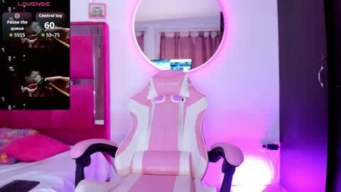 Snapshot of emilianaa_sweet chatting on 03.16.26 emiliana online show from 03.16.26