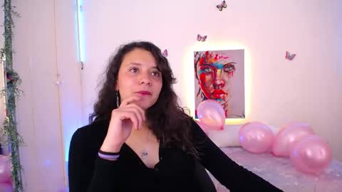 Emili Russo online show from 10.22.25