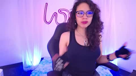 Emili Russo online show from 11.11.25