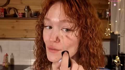 Snapshot of emiliyafox chatting on 02.28.26 Emi online show from 02.28.26