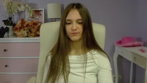 Emilly online show from 02.06.25