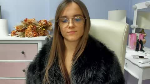 Snapshot of emilly_lust99 chatting on 04.11.26 Emilly online show from 04.11.26