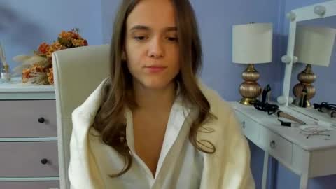 Snapshot of emilly_lust99 chatting on 04.14.26 Emilly online show from 04.14.26