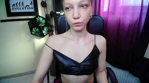 Emilly online show from 05.14.26