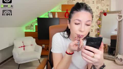 EmillyTaylor online show from 02.17.26