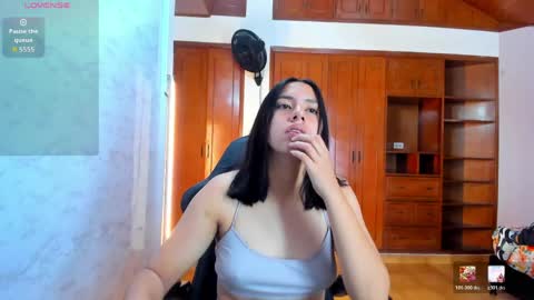 Snapshot of emily_and_soffy chatting on 04.17.26 Emily and Soffy online show from 04.17.26