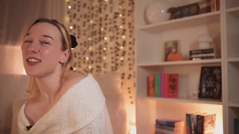 Em -  online show from 12.21.24