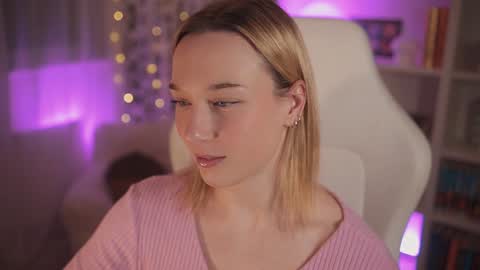 Em -  online show from 01.01.25