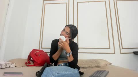 emily_gaviria1 online show from 05.19.26
