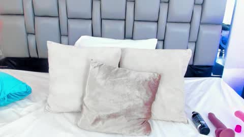 Emi  online show from 02.03.25