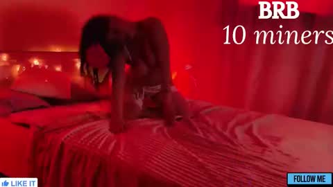 Snapshot of emily_gin chatting on 02.01.26 EMILY online show from 02.01.26