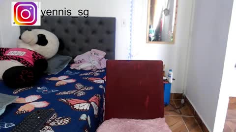 Snapshot of emily_hot_01 chatting on 12.03.24 emily online show from 12.03.24