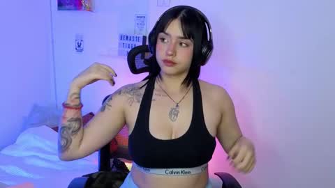 Emily Lindey online show from 03.29.26