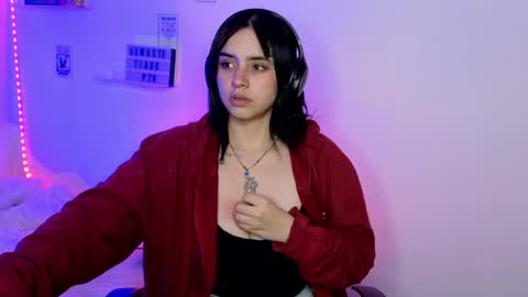 Emily Lindey online show from 04.01.26