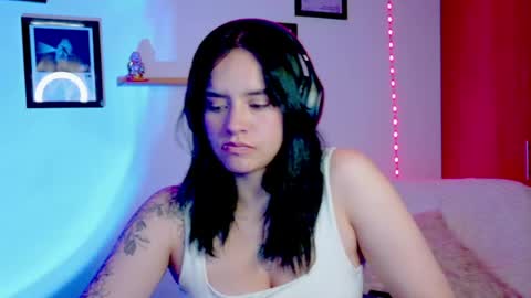 Emily Lindey online show from 06.23.26
