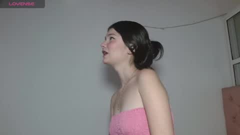 Snapshot of emily_littesweet chatting on 05.09.26 Emily littesweets online show from 05.09.26