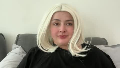 Snapshot of emily_morning_dew chatting on 03.27.26 emily_morning_dew online show from 03.27.26