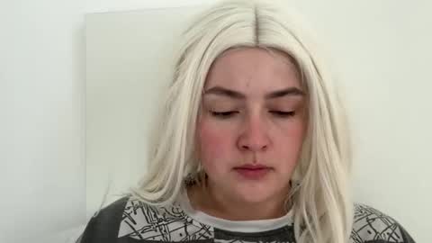 Snapshot of emily_morning_dew chatting on 04.14.26 emily_morning_dew online show from 04.14.26