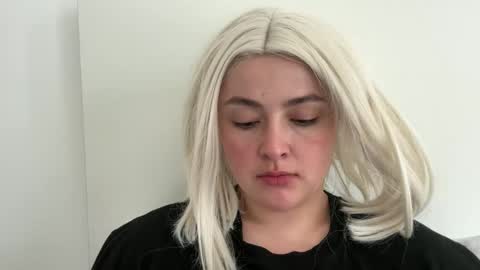 Snapshot of emily_morning_dew chatting on 04.16.26 emily_morning_dew online show from 04.16.26