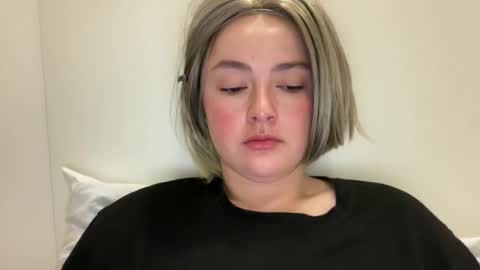 Snapshot of emily_morning_dew chatting on 04.28.26 emily_morning_dew online show from 04.28.26