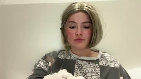 Snapshot of emily_morning_dew chatting on 05.01.26 emily_morning_dew online show from 05.01.26