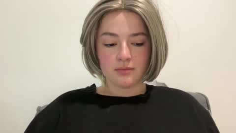 Snapshot of emily_morning_dew chatting on 05.18.26 emily_morning_dew online show from 05.18.26