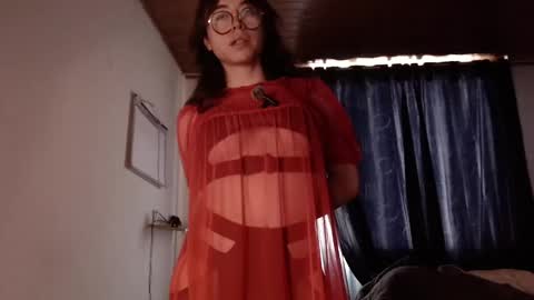 emily_pearl_ online show from 12.22.24