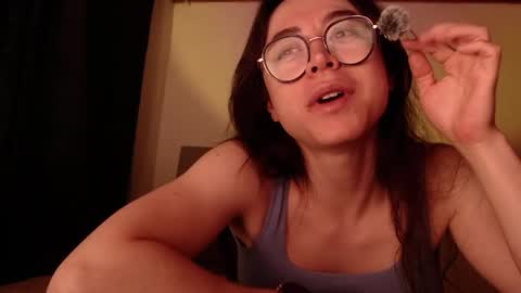 emily_pearl_ online show from 01.24.25
