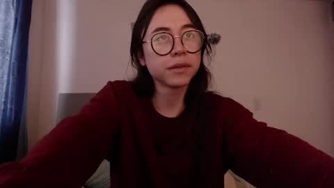 emily_pearl_ online show from 01.27.25