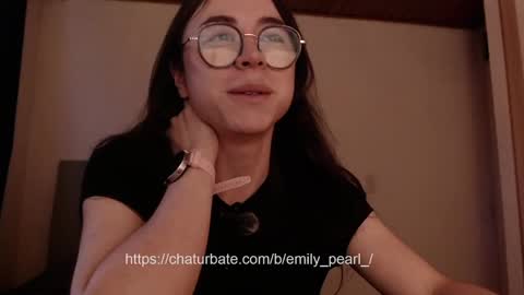 emily_pearl_ online show from 01.29.25